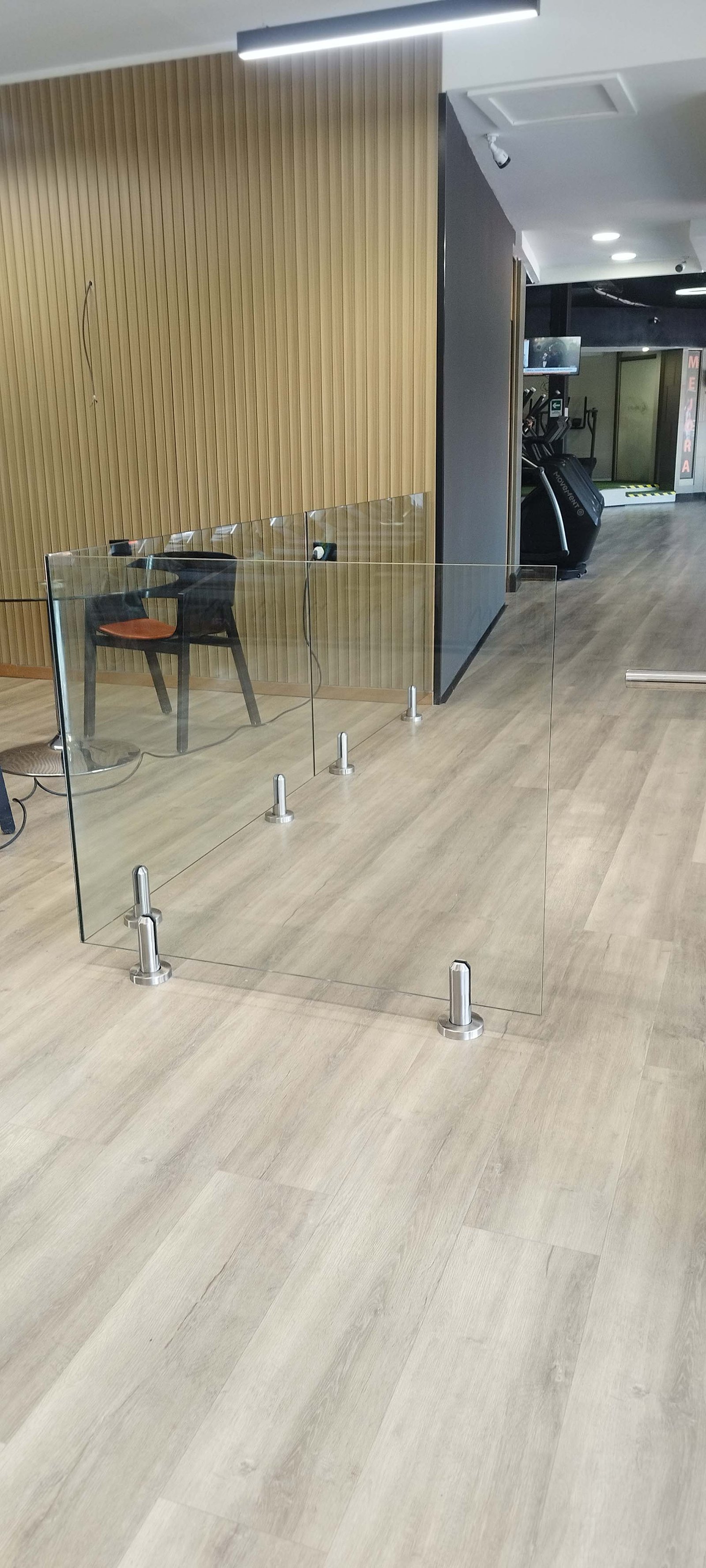 Fabricación e instalación de Vidrios Mespa