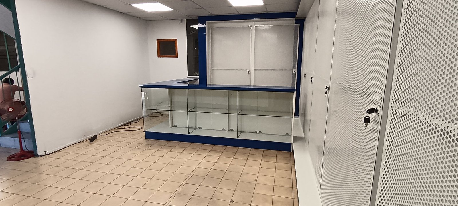 Proyecto de vitrina de vidrio